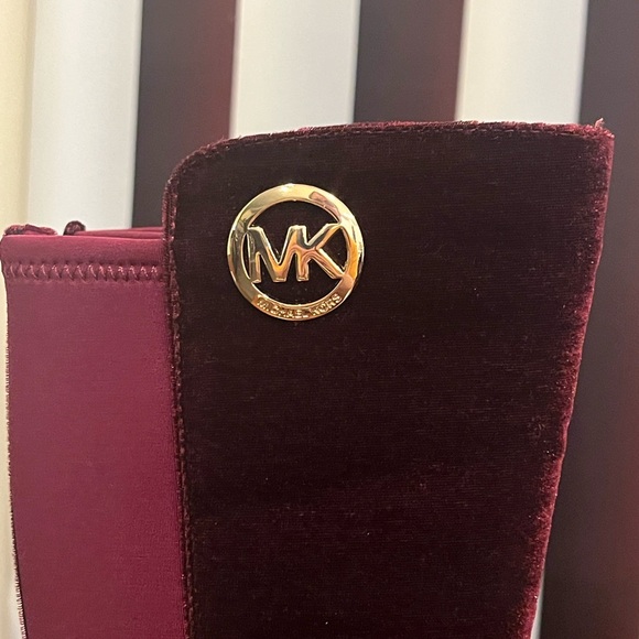 Michael Kors Emma Lily velour boots grade school new Plum Youth Girls Size 13 - Picture 4 of 15
